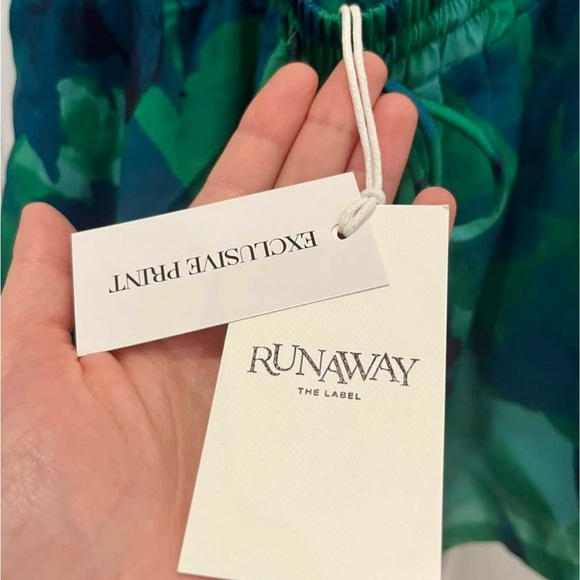 Casual Green Women's Shorts - Picture 4 of 4